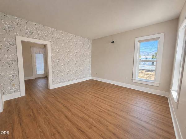316 8th ST, Grants Pass, OR 97526
