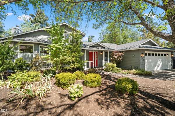 2995 Nova DR, Ashland, OR 97520