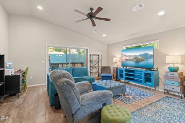 2186 Lower River RD, Grants Pass, OR 97526