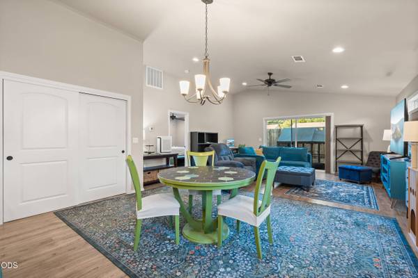 2186 Lower River RD, Grants Pass, OR 97526