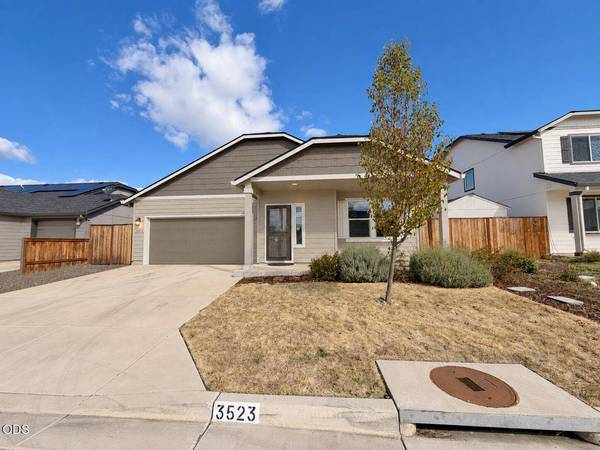 3523 Carlin DR