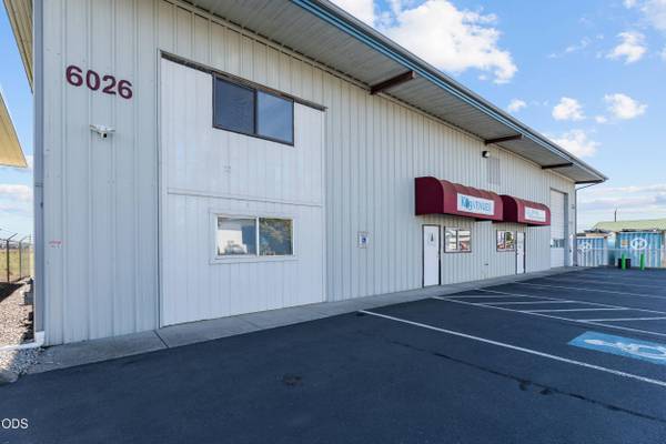 6026 Crater Lake AVE, Medford, OR 97502
