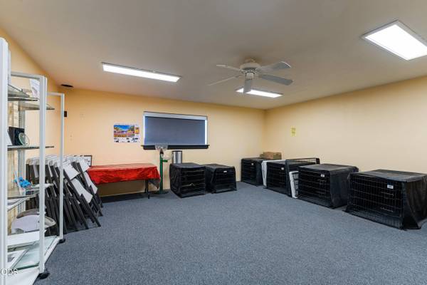 6026 Crater Lake AVE, Medford, OR 97502