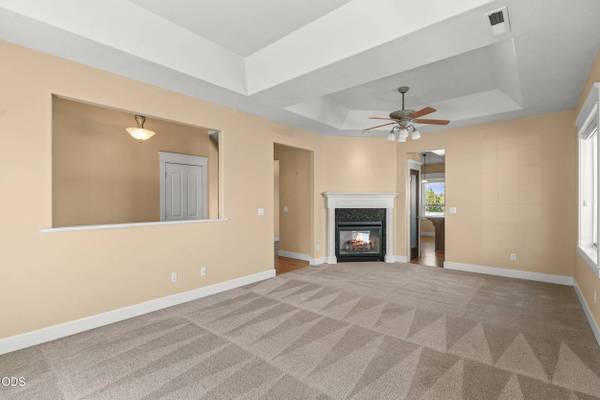 635 Cedarwood DR, Eagle Point, OR 97524
