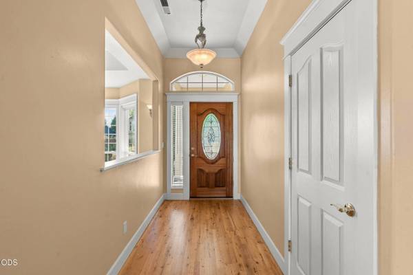 635 Cedarwood DR, Eagle Point, OR 97524