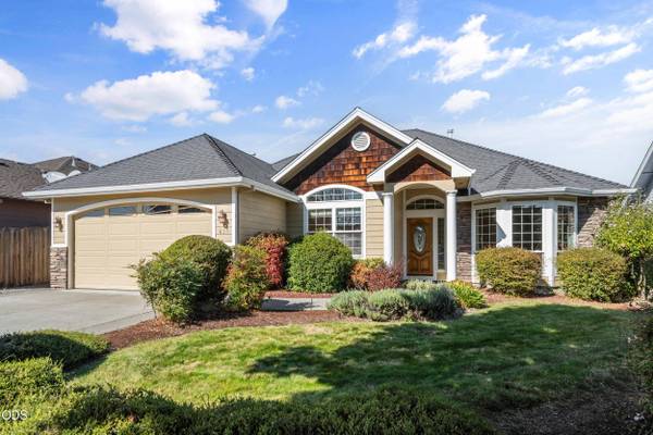 635 Cedarwood DR