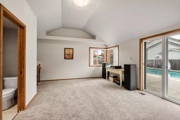 294 Tiffany AVE, Central Point, OR 97502