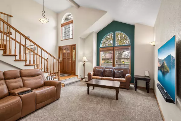 294 Tiffany AVE, Central Point, OR 97502