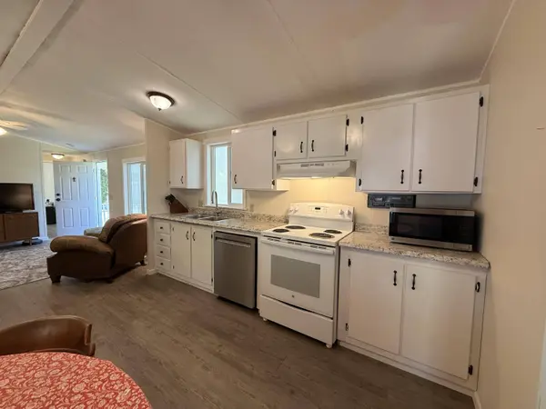 20 Brophy WAY #UNIT 2, Shady Cove, OR 97539