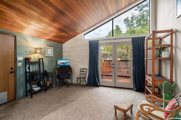 1018 Tamara CIR, Medford, OR 97504