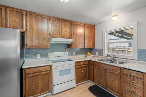 400 Peach ST, Medford, OR 97501