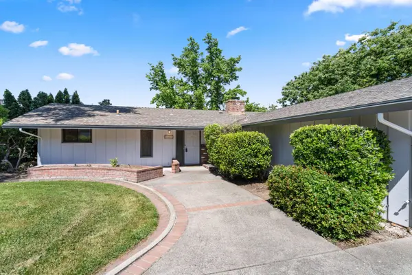 2457 Edgemont DR, Medford, OR 97504