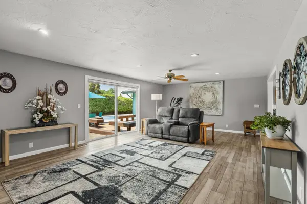 723 Pierce RD, Medford, OR 97504