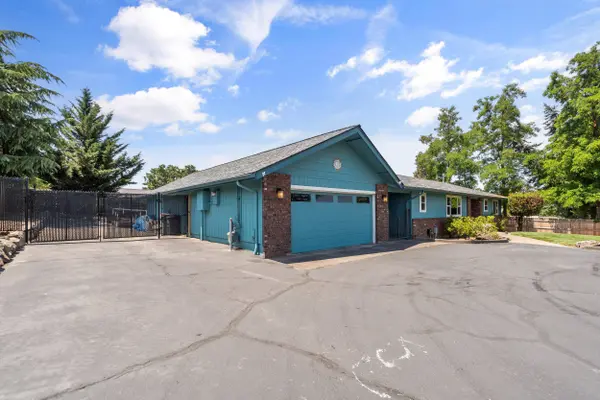 723 Pierce RD, Medford, OR 97504