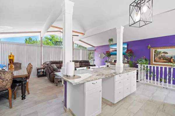 284 Main ST, Eagle Point, OR 97524