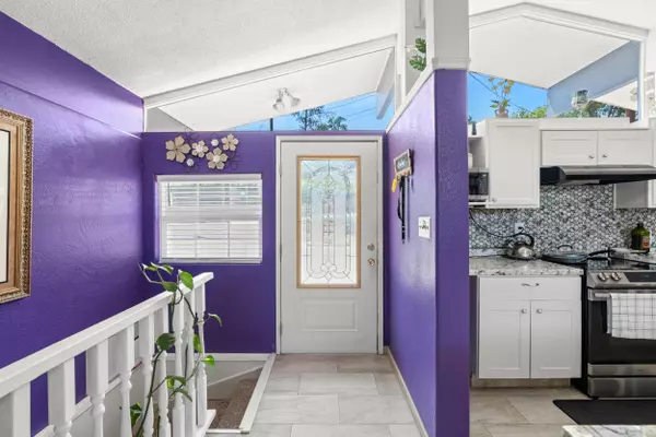 284 Main ST, Eagle Point, OR 97524