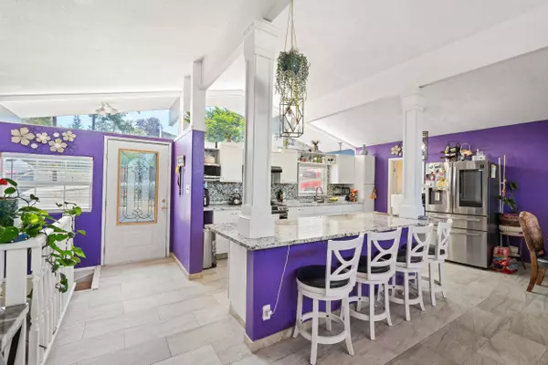 284 Main ST, Eagle Point, OR 97524