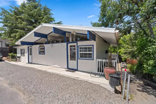 284 Main ST, Eagle Point, OR 97524