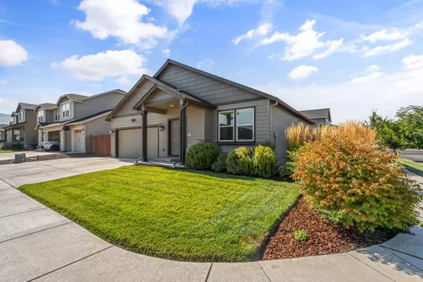 3404 Cascara ST, Medford, OR 97504