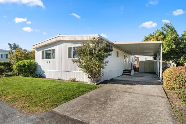 355 Colver RD #UNIT 27, Talent, OR 97540