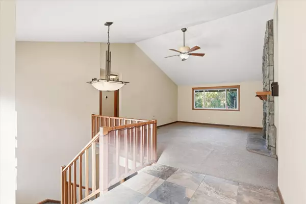 4427 San Juan DR, Medford, OR 97504