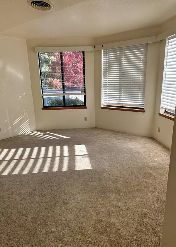 1710 Brownell AVE, Grants Pass, OR 97526