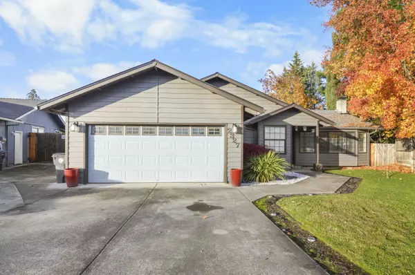 2327 Derry CT, Medford, OR 97504