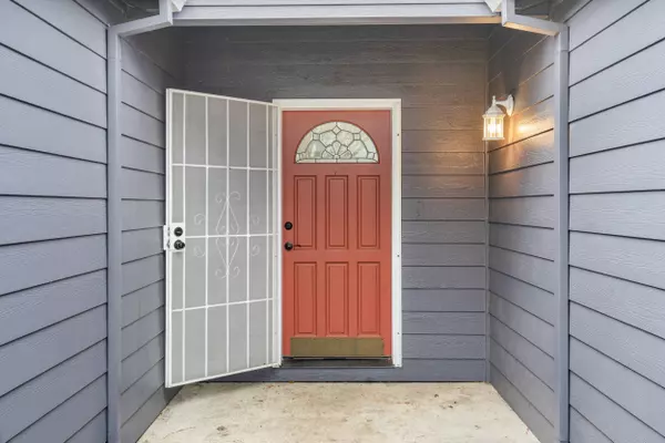 1642 Hollyhock DR, Medford, OR 97504