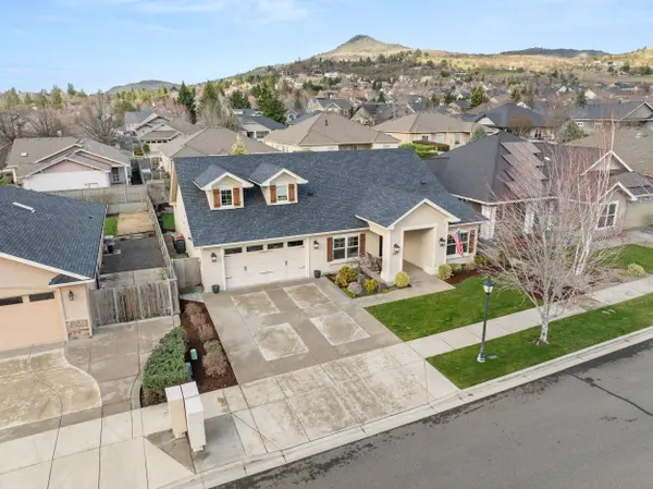 3767 Sunleaf AVE, Medford, OR 97504