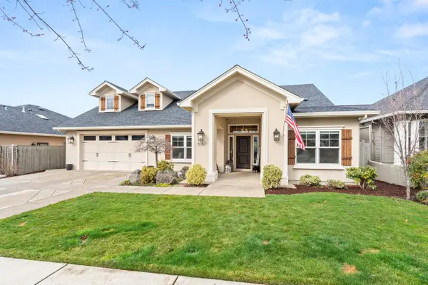 3767 Sunleaf AVE, Medford, OR 97504