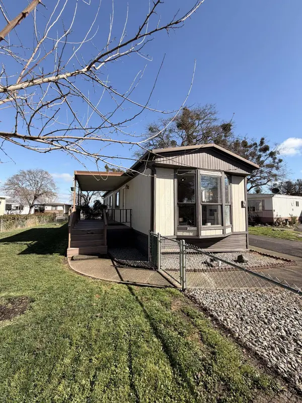 6850 Downing RD #SPC 7, Central Point, OR 97502