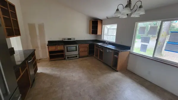 3080 Board Shanty RD, Grants Pass, OR 97527