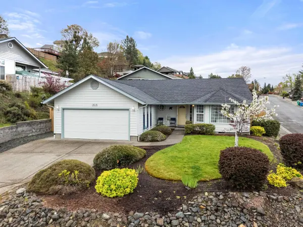 1515 Panoramic LOOP, Grants Pass, OR 97527
