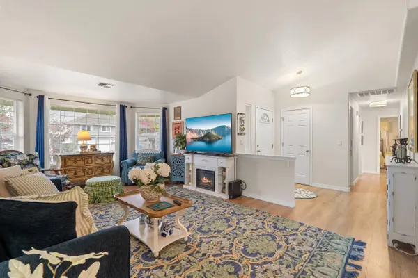 1515 Panoramic LOOP, Grants Pass, OR 97527