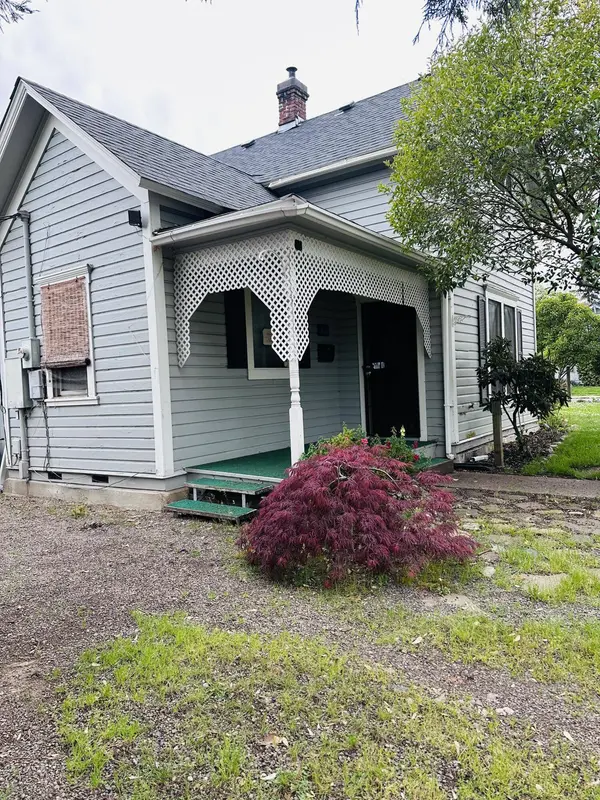 731 2nd ST, Medford, OR 97501