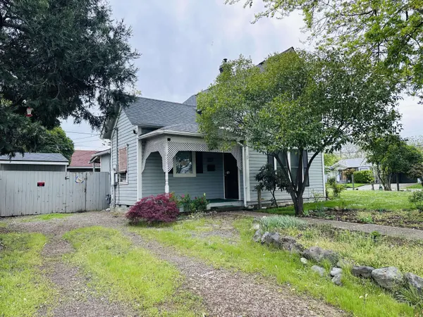 731 2nd ST, Medford, OR 97501