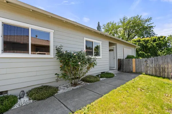 141 Alta LN, Central Point, OR 97502
