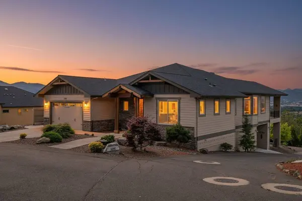 3250 Annapolis DR, Medford, OR 97504