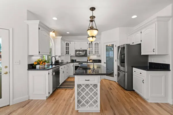 2768 Kerrisdale Ridge, Medford, OR 97504