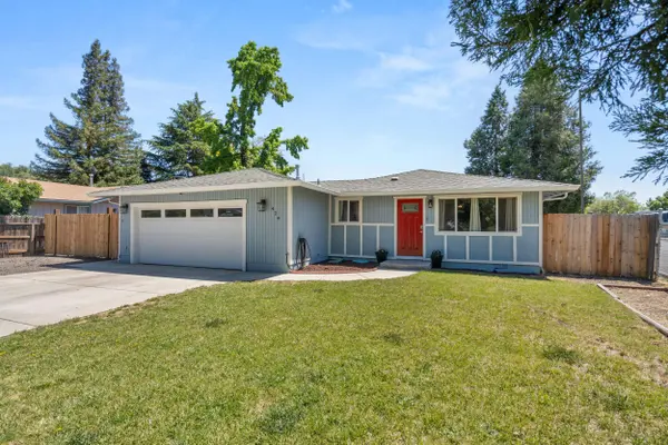 424 Archwood DR, Eagle Point, OR 97524