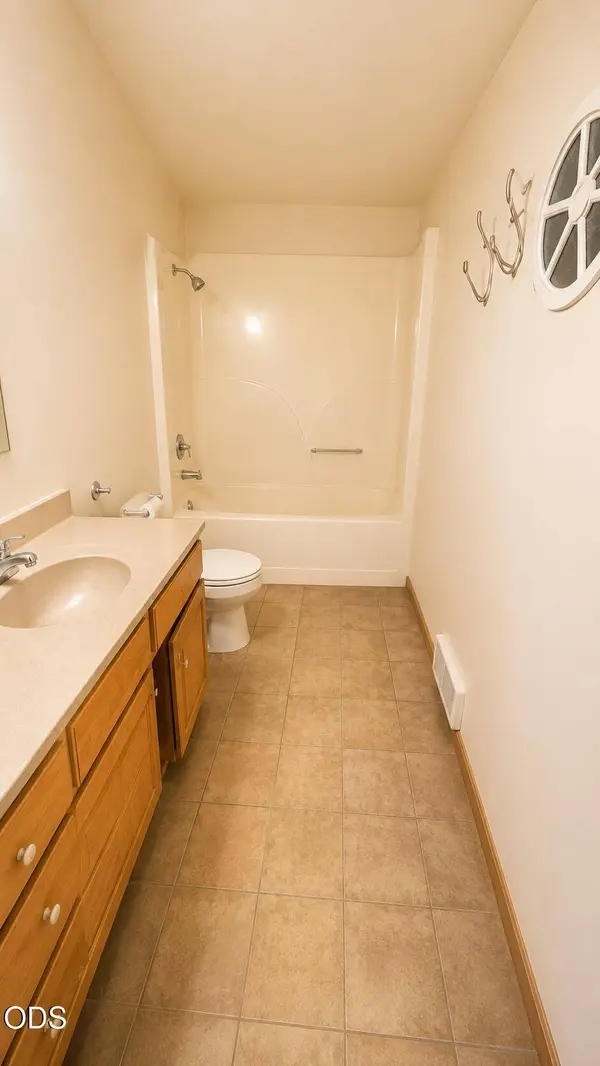 1110 Naue WAY, O'brien, OR 97534