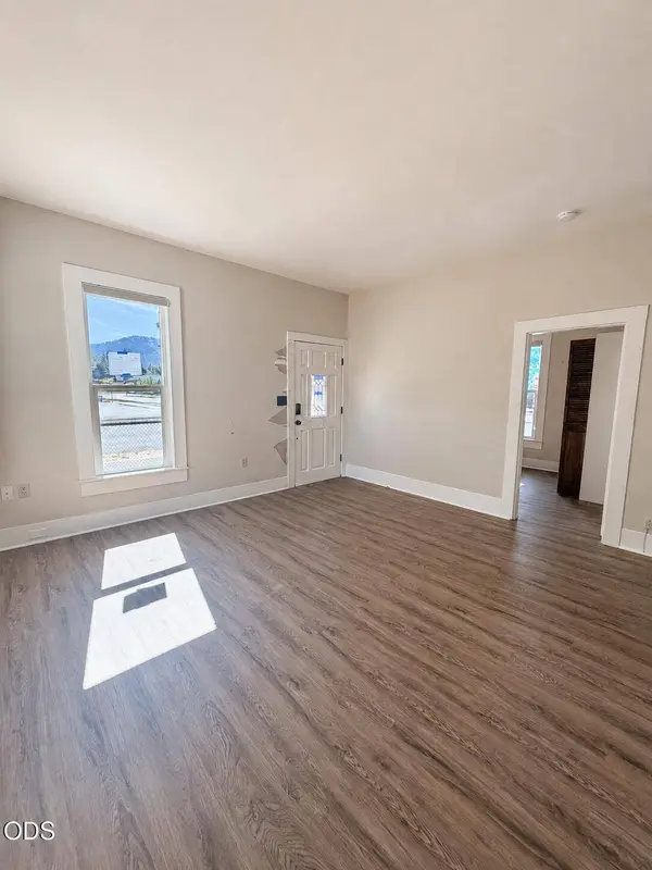 316 8th ST, Grants Pass, OR 97526