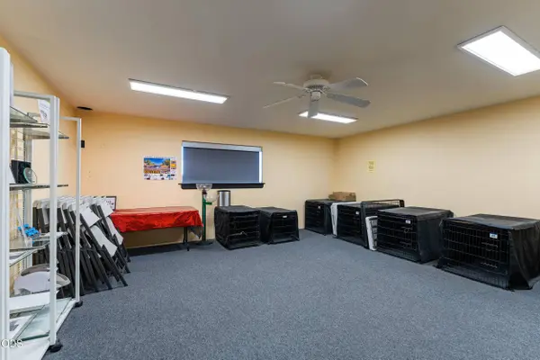 6026 Crater Lake AVE, Medford, OR 97502