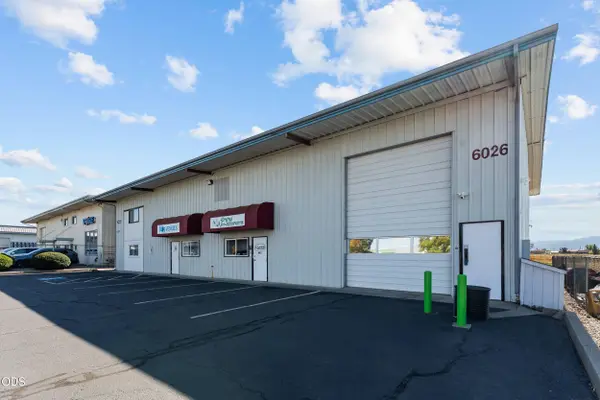6026 Crater Lake AVE, Medford, OR 97502