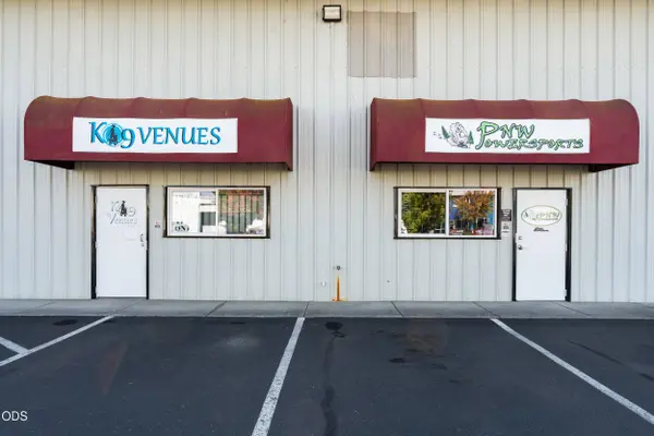 6026 Crater Lake AVE, Medford, OR 97502