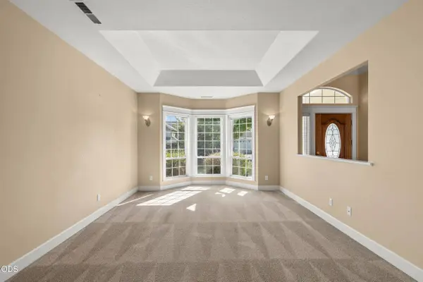 635 Cedarwood DR, Eagle Point, OR 97524