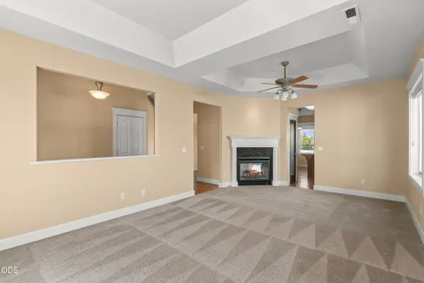 635 Cedarwood DR, Eagle Point, OR 97524