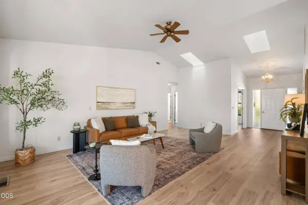 890 Twin Pines CIR, Ashland, OR 97520