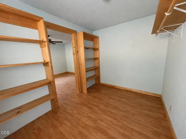 5211 Coyote Creek RD, Wolf Creek, OR 97497