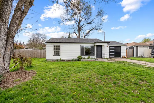 765 Queens DR, Medford, OR 97501